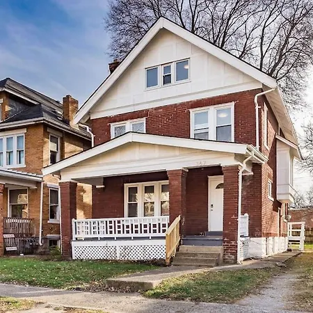 Large 5 Bedroom House Next To Osu, Sleeps 16