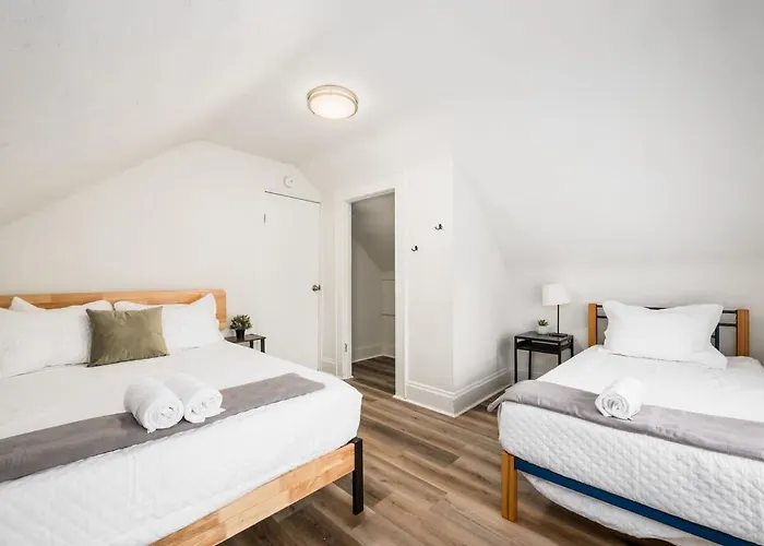 Сasa de vacaciones Large 5 Bedroom House Next To Osu, Sleeps 16 Columbus